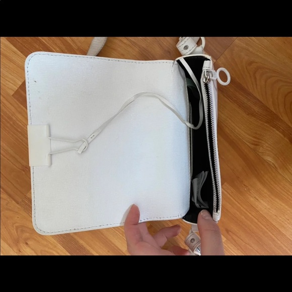 Off White Bag - Picture 3 of 5